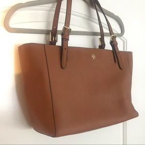 Brand New Tory Burch Handbag with Duster
